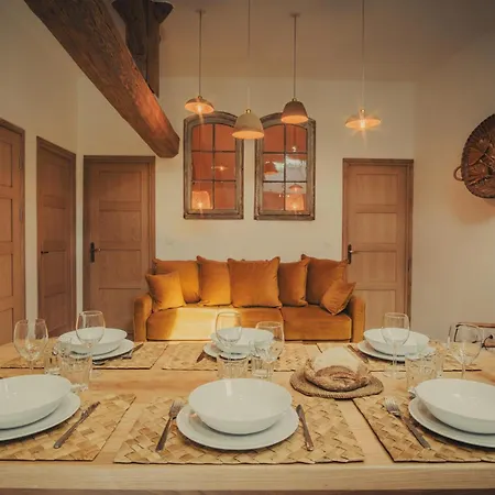 Les Pittoresques Apartman